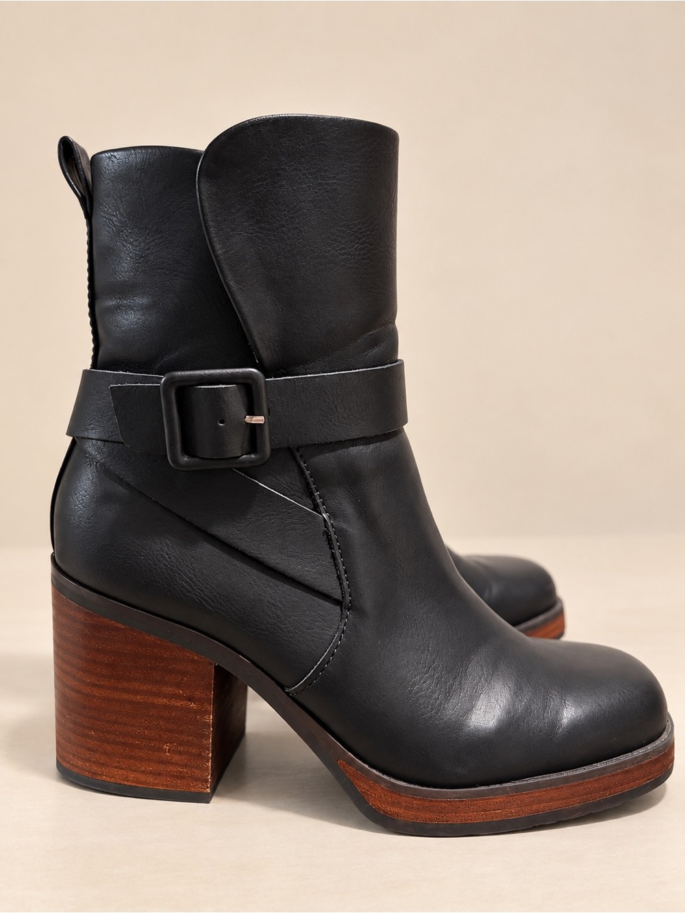 Korks Black Buckle Ankle Boots Size 6.5 Chunky Block Heel New